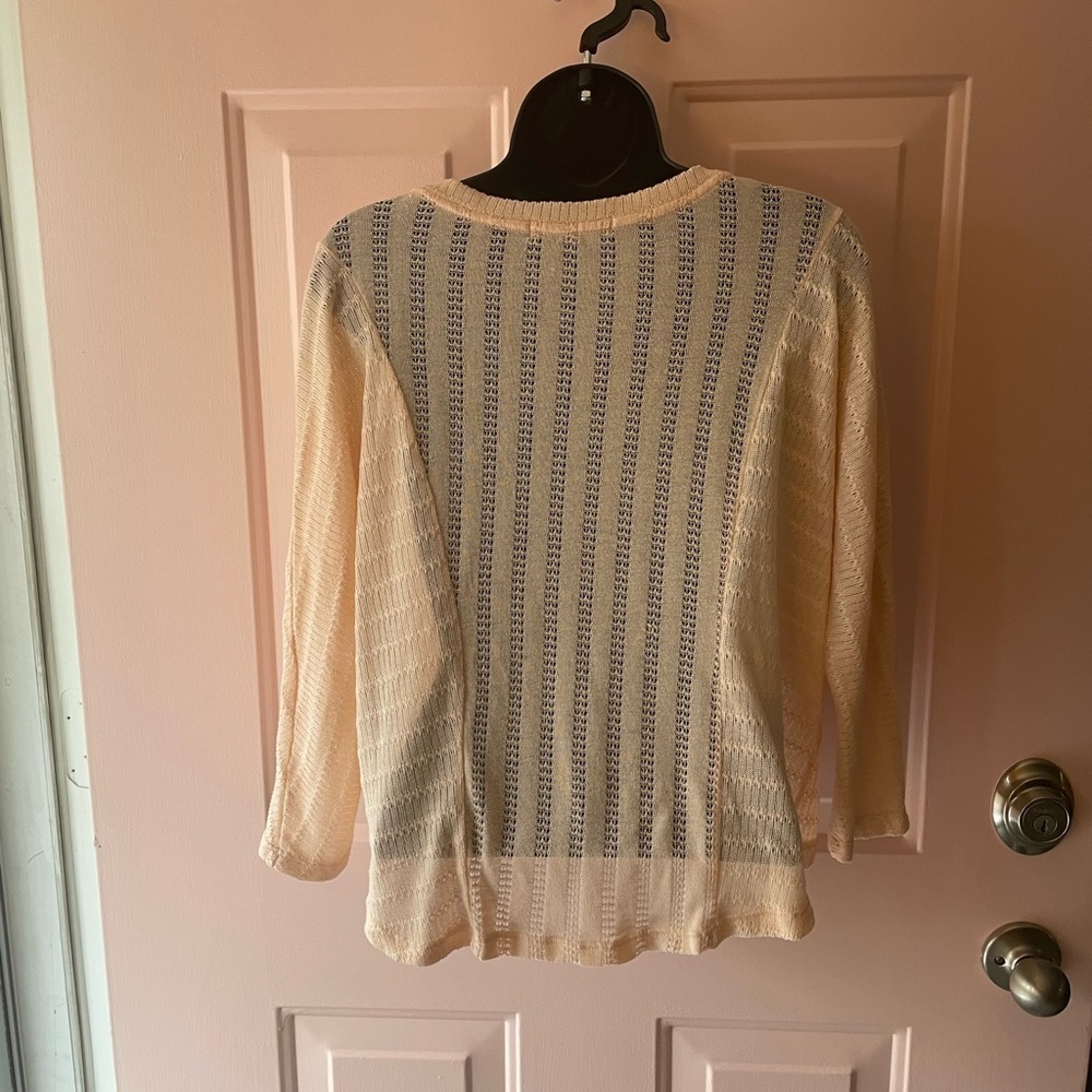Chloe K Mesh/Knit Style Scoop Neck Light Pink Blouse-Size Small - Picture 3 of 11